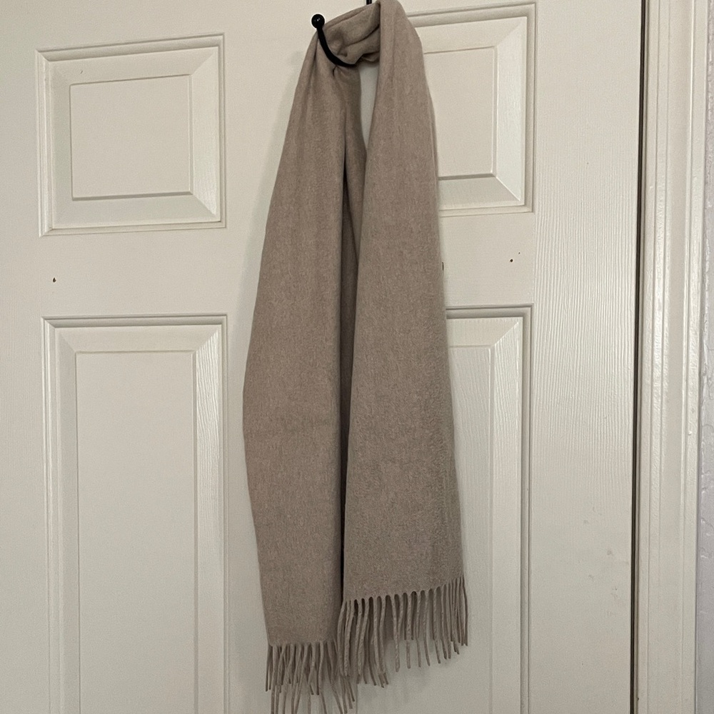 LANDS END CASHMERE SCARF - Picture 2 of 5